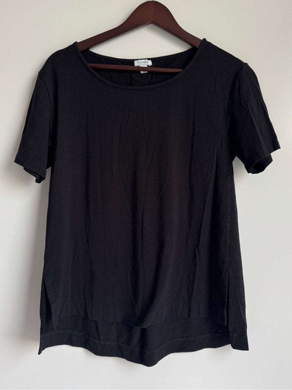 Cuyana Short Sleeve Blouse XS Pleated Back Black High Low Pima Cotton Modal